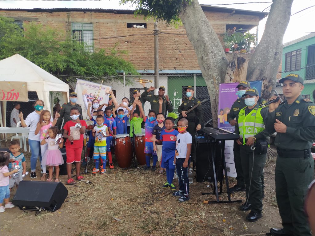 Educación y deporte un gol por la vida y la paz